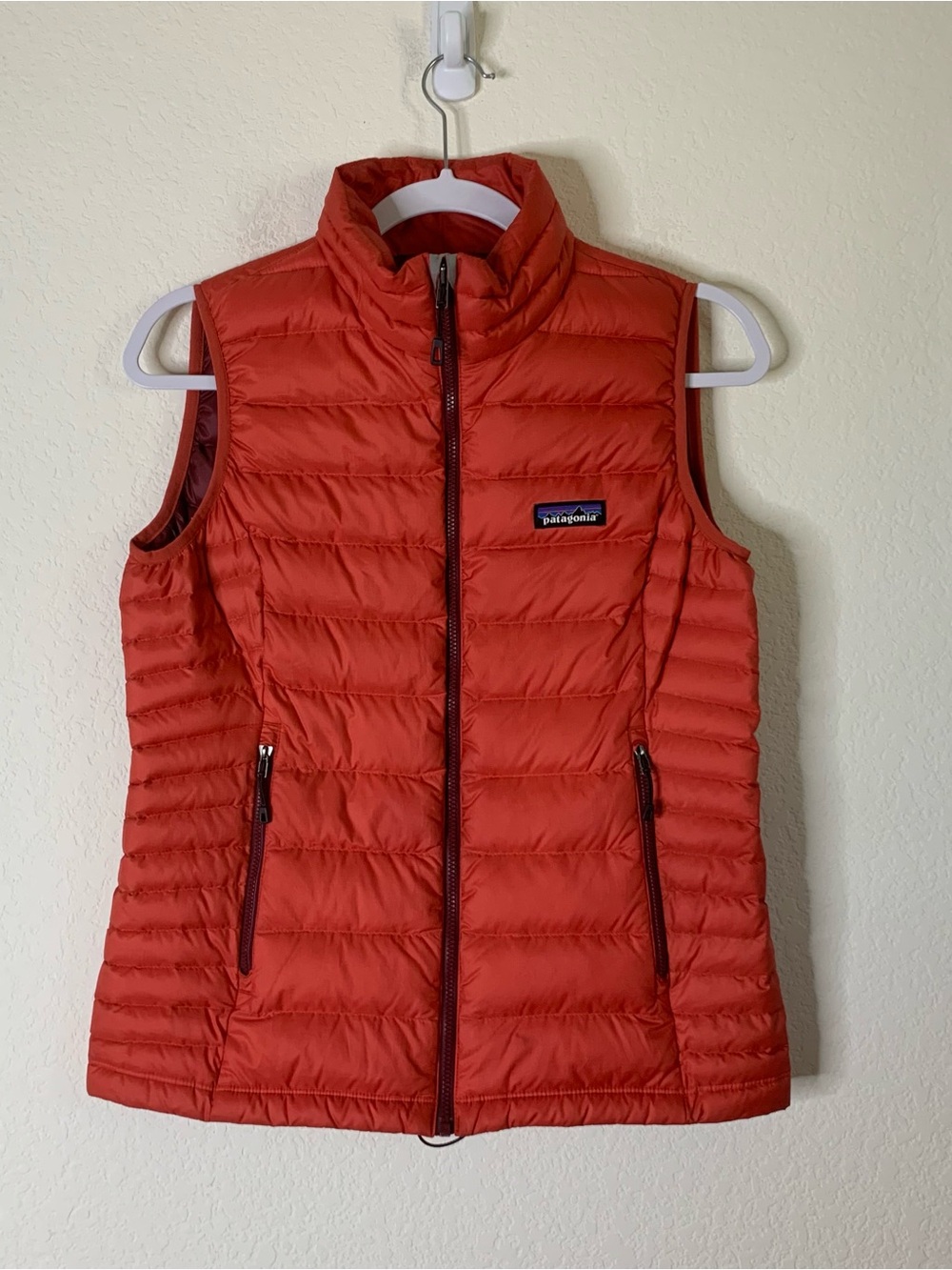 Patagonia womens off red down full zip puffer Vest S